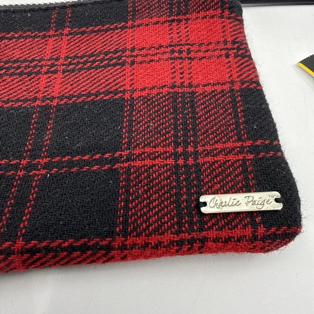Charlie Paige Black Red Plaid Strap Wristlet Clutch Purse NWT 7x4